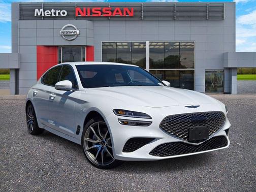 White 2025 Genesis G70 2.5T