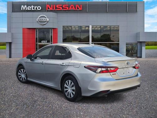 2023 Toyota Camry Hybrid LE