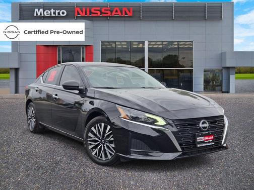 Super Black 2024 Nissan Altima 2.5 SV