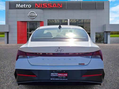 2025 Hyundai ELANTRA SEL Convenience