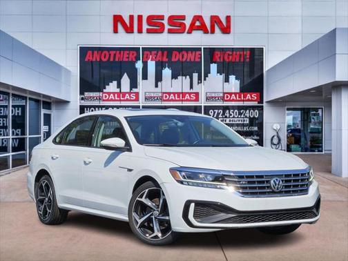 2020 Volkswagen Passat 2.0T R-Line