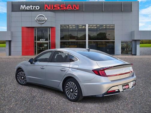 2023 Hyundai SONATA Hybrid SEL