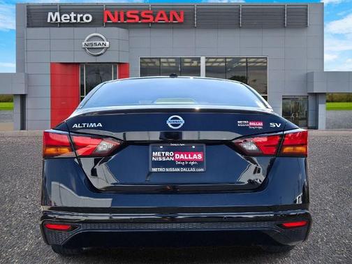 2022 Nissan Altima 2.5 SV