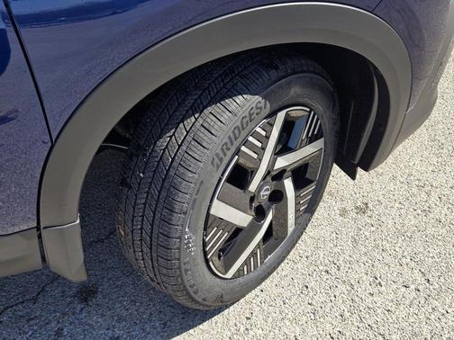 Deep Blue Pearl 2026 Nissan Kicks SV