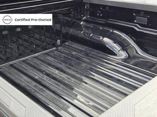 Black 2023 Nissan Frontier SV