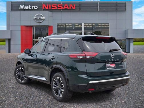 Obsidian Green 2026 Nissan Rogue Platinum