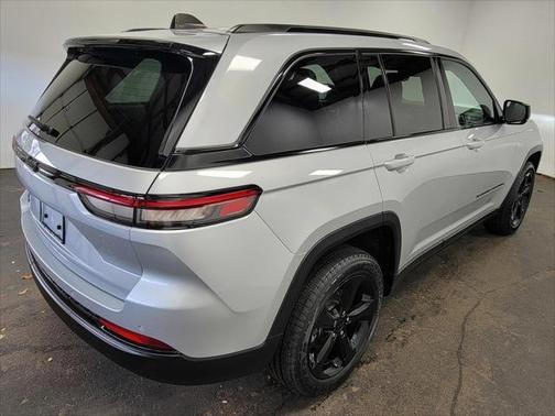 2023 Jeep Grand Cherokee Altitude X 4x4