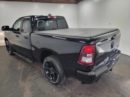 2021 RAM 1500 Big Horn Quad Cab 4x4 64' Box