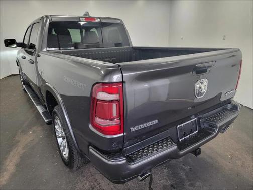 2022 RAM 1500 Laramie Crew Cab 4x4 64' Box