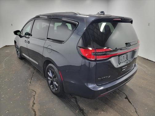 2021 Chrysler Pacifica Touring