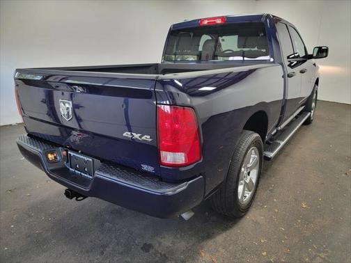 2018 RAM 1500 Express Quad Cab 4x4 64' Box