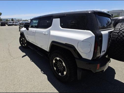 Interstellar White 2024 GMC HUMMER EV SUV 3X