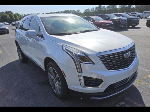 Crystal White Tricoat 2024 Cadillac XT5 Premium Luxury