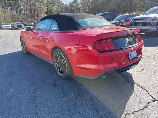 2022 Ford Mustang EcoBoost Premium