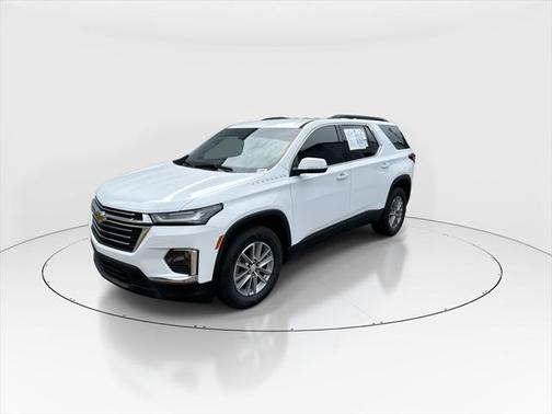 2022 Chevrolet Traverse LT Cloth