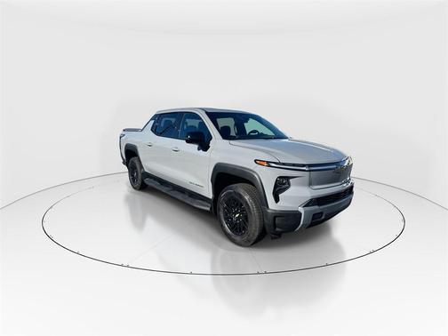 2025 Chevrolet Silverado EV LT