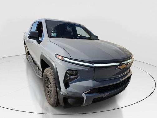 2025 Chevrolet Silverado EV LT