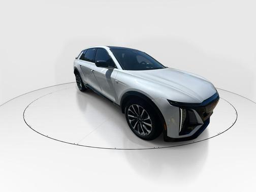 2024 Cadillac LYRIQ Sport