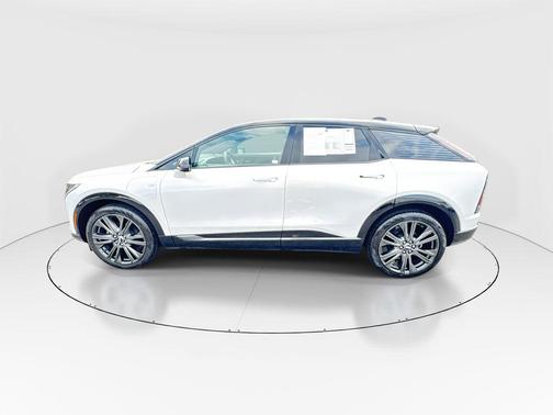 2025 Cadillac OPTIQ Sport 2 AWD