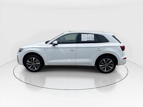 2023 Audi Q5 45 S line Premium Plus