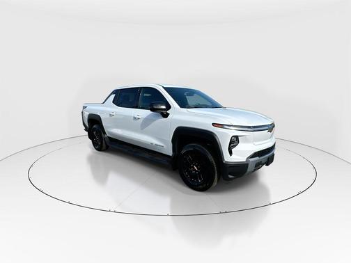 Summit White 2025 Chevrolet Silverado EV LT
