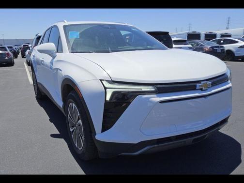 Summit White 2024 Chevrolet Blazer EV eAWD LT