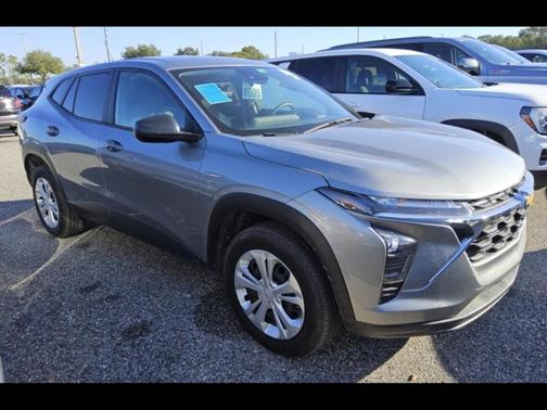 2025 Chevrolet Trax LS