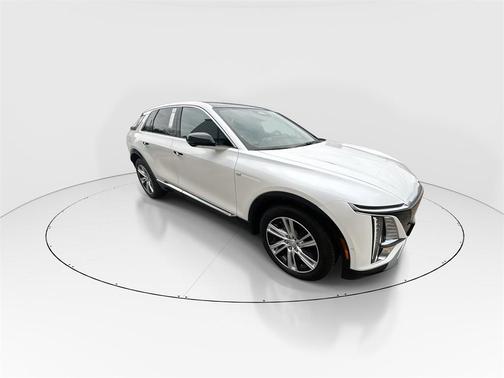 2024 Cadillac LYRIQ Tech