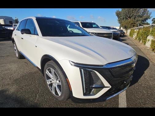 2024 Cadillac LYRIQ Tech