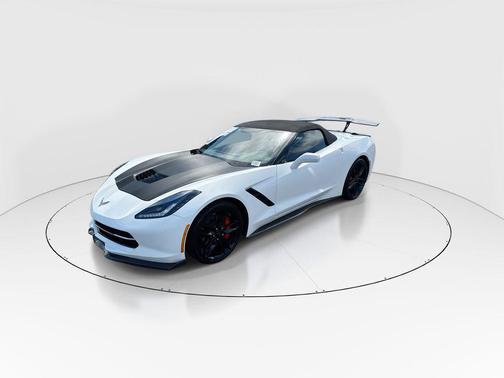 Arctic White 2018 Chevrolet Corvette Stingray