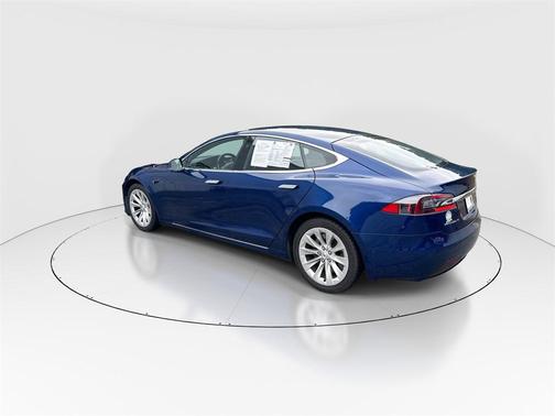 2017 Tesla Model S 90D