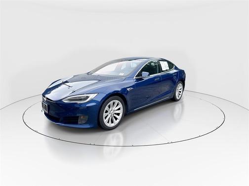 2017 Tesla Model S 90D