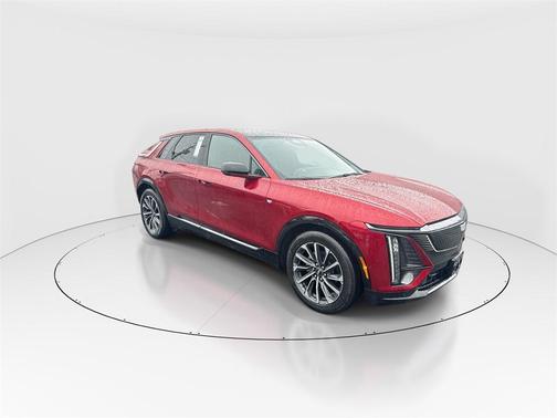 2024 Cadillac LYRIQ Sport