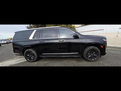 2022 Cadillac Escalade ESV Luxury