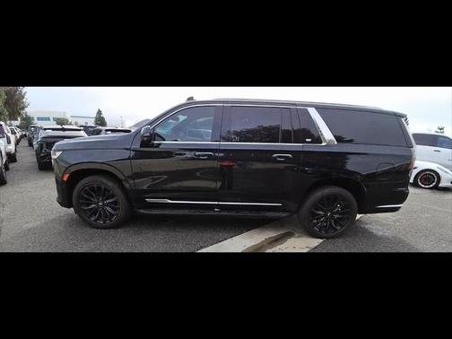 2022 Cadillac Escalade ESV Luxury
