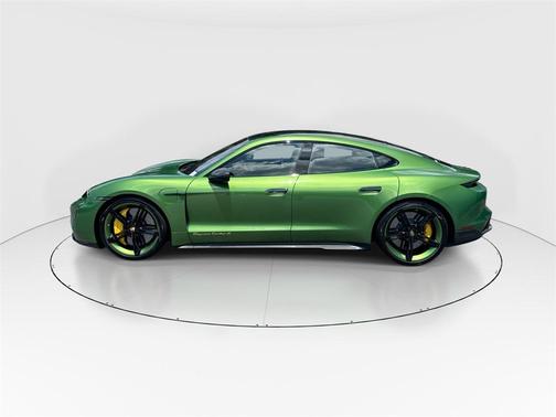 2022 Porsche Taycan Turbo S
