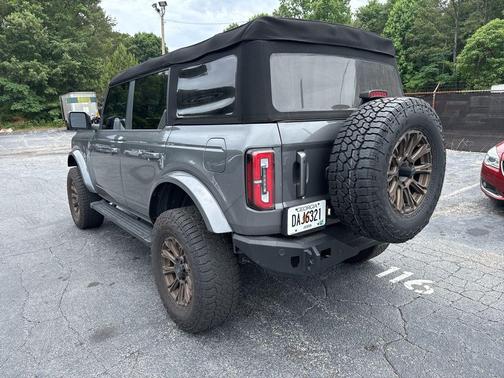 CARBONIZED GRAY METALLIC 2024 Ford Bronco Outer Banks