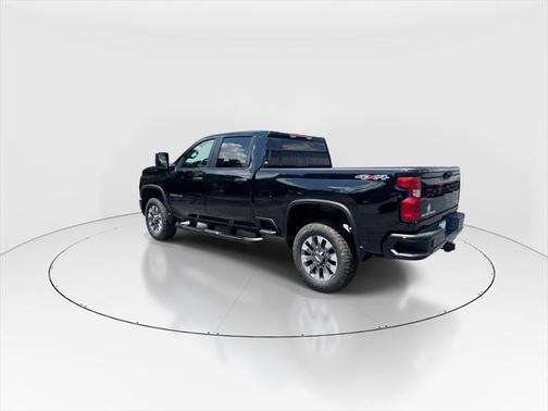 2025 Chevrolet Silverado 2500 Custom