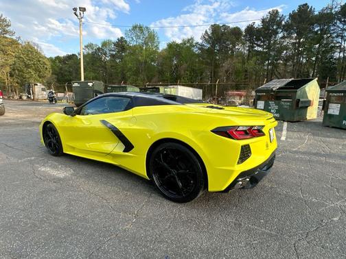 Accelerate Yellow Metallic 2022 Chevrolet Corvette Stingray w/3LT