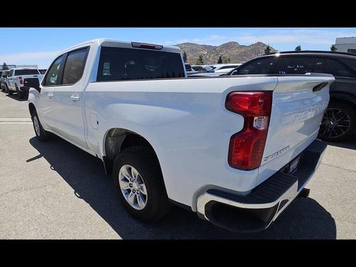 Summit White 2021 Chevrolet Silverado 1500 LT