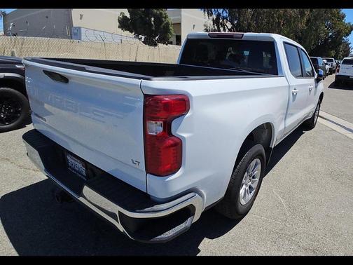 Summit White 2021 Chevrolet Silverado 1500 LT