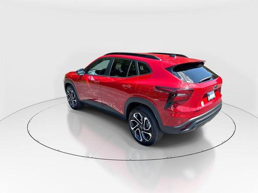 Apex Red 2026 Chevrolet Trax FWD 2RS