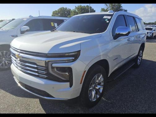 Iridescent Pearl Tricoat 2025 Chevrolet Tahoe Premier