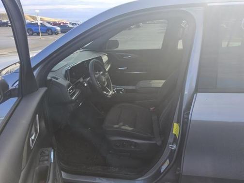 Sterling Gray Metallic 2025 Chevrolet Traverse LT