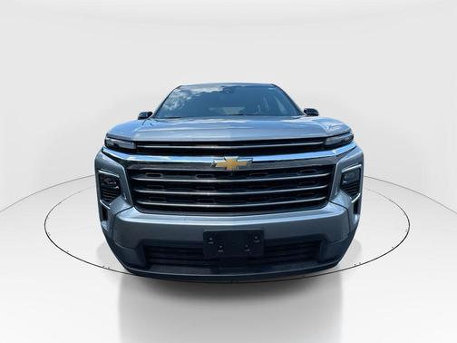 Sterling Gray Metallic 2025 Chevrolet Traverse LT