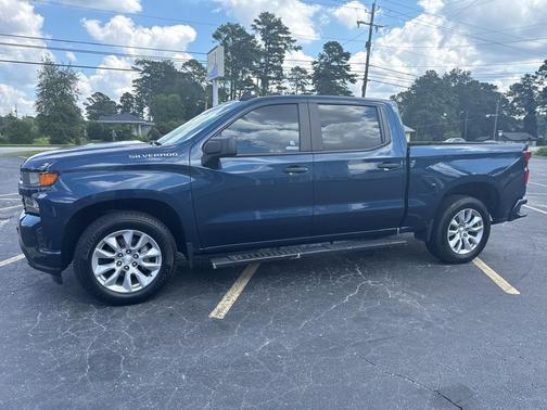 2022 Chevrolet Silverado 1500 Custom