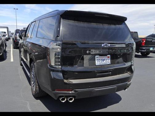 Black 2025 Chevrolet Suburban 4WD Z71
