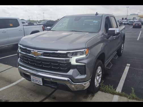 Sterling Gray Metallic 2024 Chevrolet Silverado 1500 LT