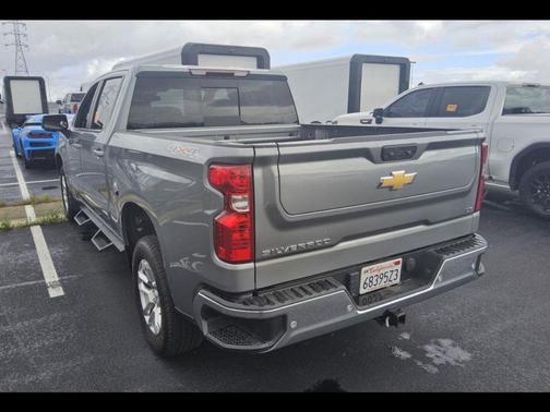 Sterling Gray Metallic 2024 Chevrolet Silverado 1500 LT
