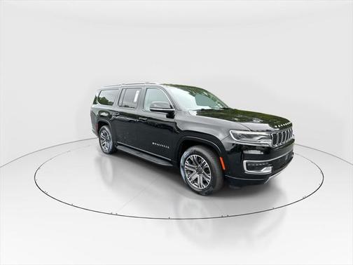 2023 Jeep Wagoneer L Series II 4x2